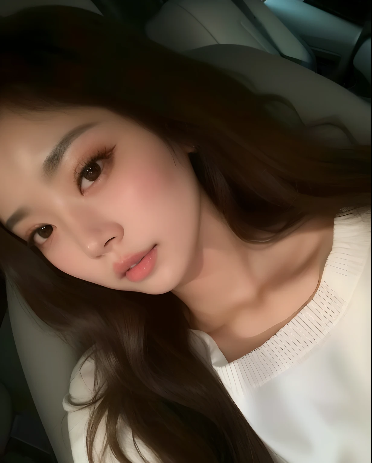 um close up de uma mulher com cabelos longos em um carro, jennie blackpink, Ulzzang, Heonhwa Choe, Parque Ji-min, Jaeyeon Nam, Lee Ji - Eun, Lee Ji-eun, Mulher sul-coreana bonita, Jinyoung Canela, coreana, jossi do blackpink, linda mulher coreana jovem, kwak ji jovem, young adorable korean face