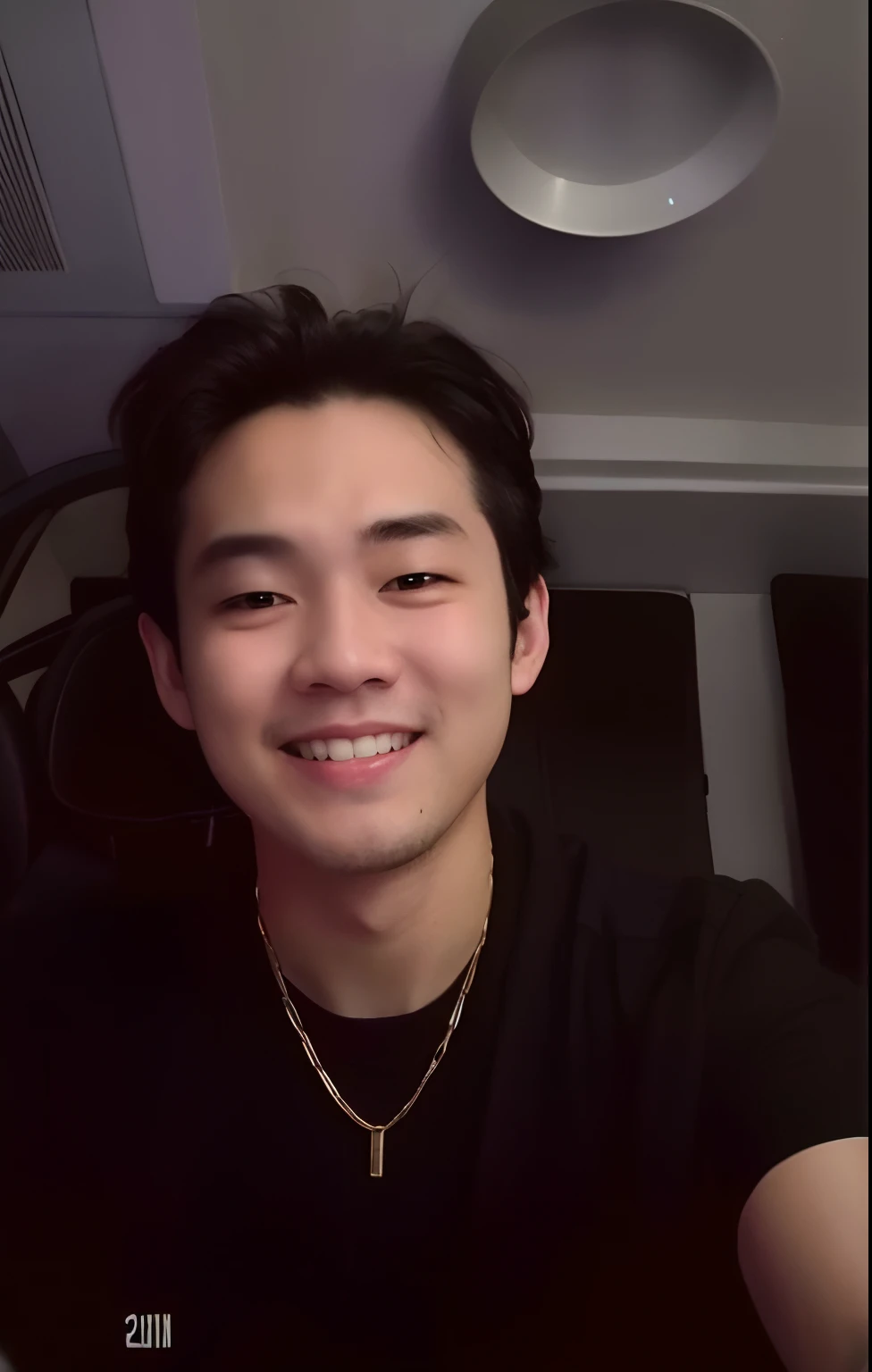 there is a man that is smiling for the camera, Kim Doyoung, Jinyoung Canela, Hyung Tae, TaeJune Kim, brilhante da chuva, Steven Jung, foto de perfil headshot, Shin Jeongho, Parque Andy, Jovem Anjo Wan, Wonbin Lee, Joongwon Carlos Jeong, Kim Jin, taken in the early 2020s, foto de perfil