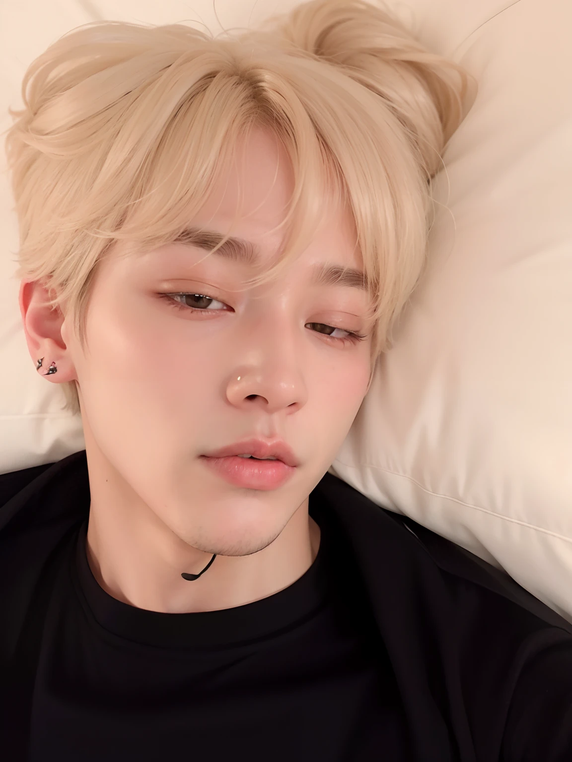 homem dormindo em uma cama com os olhos fechados, Cai Xukun, Jung Jaehyun, Jimin, Jimin\'s right eyelid swollen, Jimin\Plump lips, olhos sonolentos, Jinyoung Canela, Hyung Tae, Ulzzang macho, TaeJune Kim, Jungkook, Parque Jimin, Rosto Jimin preciso, wan adorable korean face, XQC