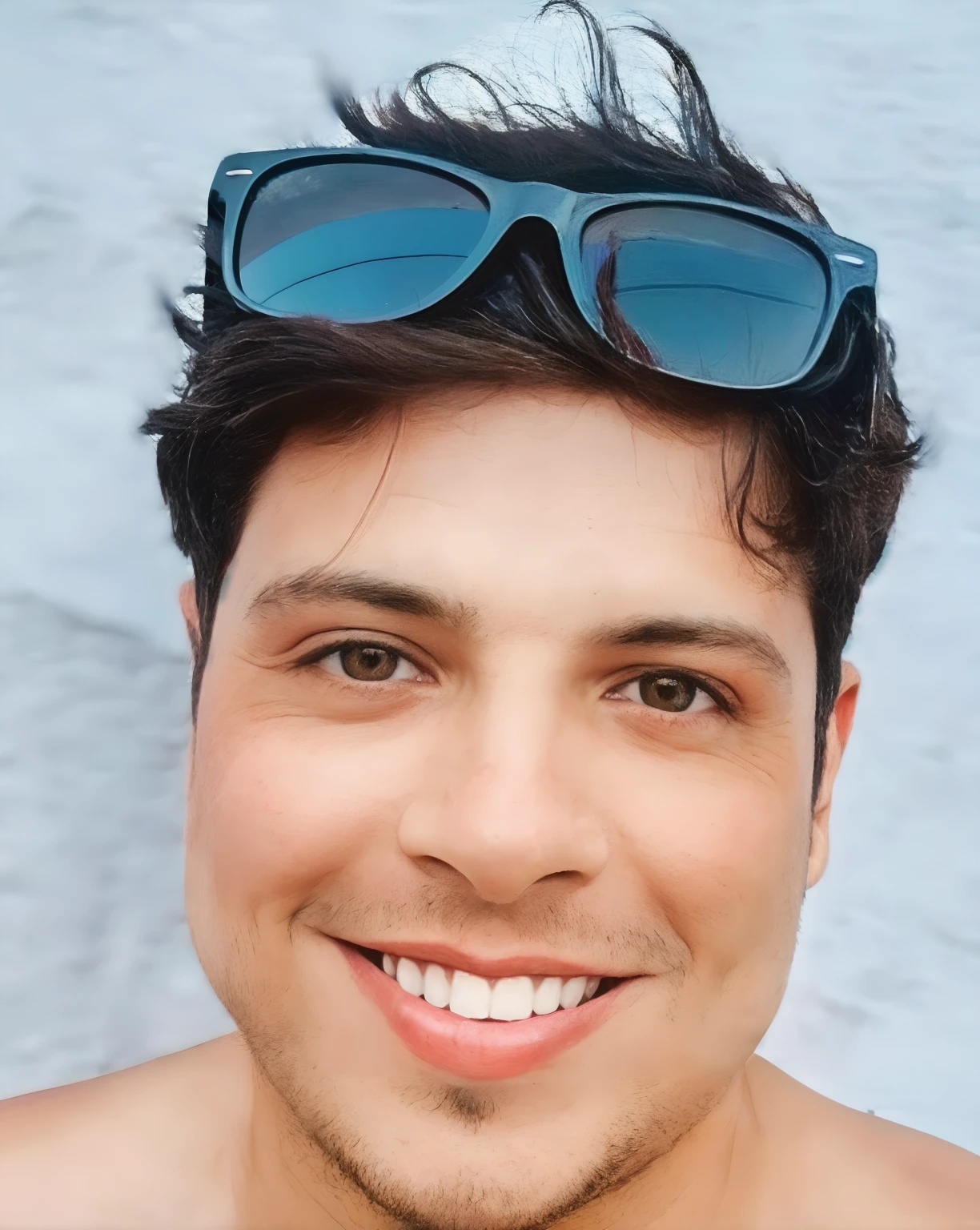 Man with sunglasses on his head and a smile, foto de perfil headshot, andrew gonzalez, Cristiano Orrillo, caio santos, andres rios, Alex Yanes, Joel Torres, daniel mirante, david rios ferreira, Alex Miranda, Brian Pulido, foto headshot, Raphael Personnaz, Rua Juliana, foto de perfil profissional, Jose Miguel Romano Francisca
