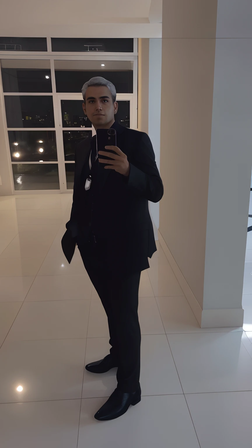 there is a man taking a selfie in a mirror, ready for a meeting, em seu terno, vestindo um terno nobre preto, vestindo um terno preto, vestindo terno preto, full body profile camera shot, full body camera shot, Wearing Black Business Suit, em terno estrito, imagem de corpo inteiro, standing in a dimly lit room, caminhando para o trabalho