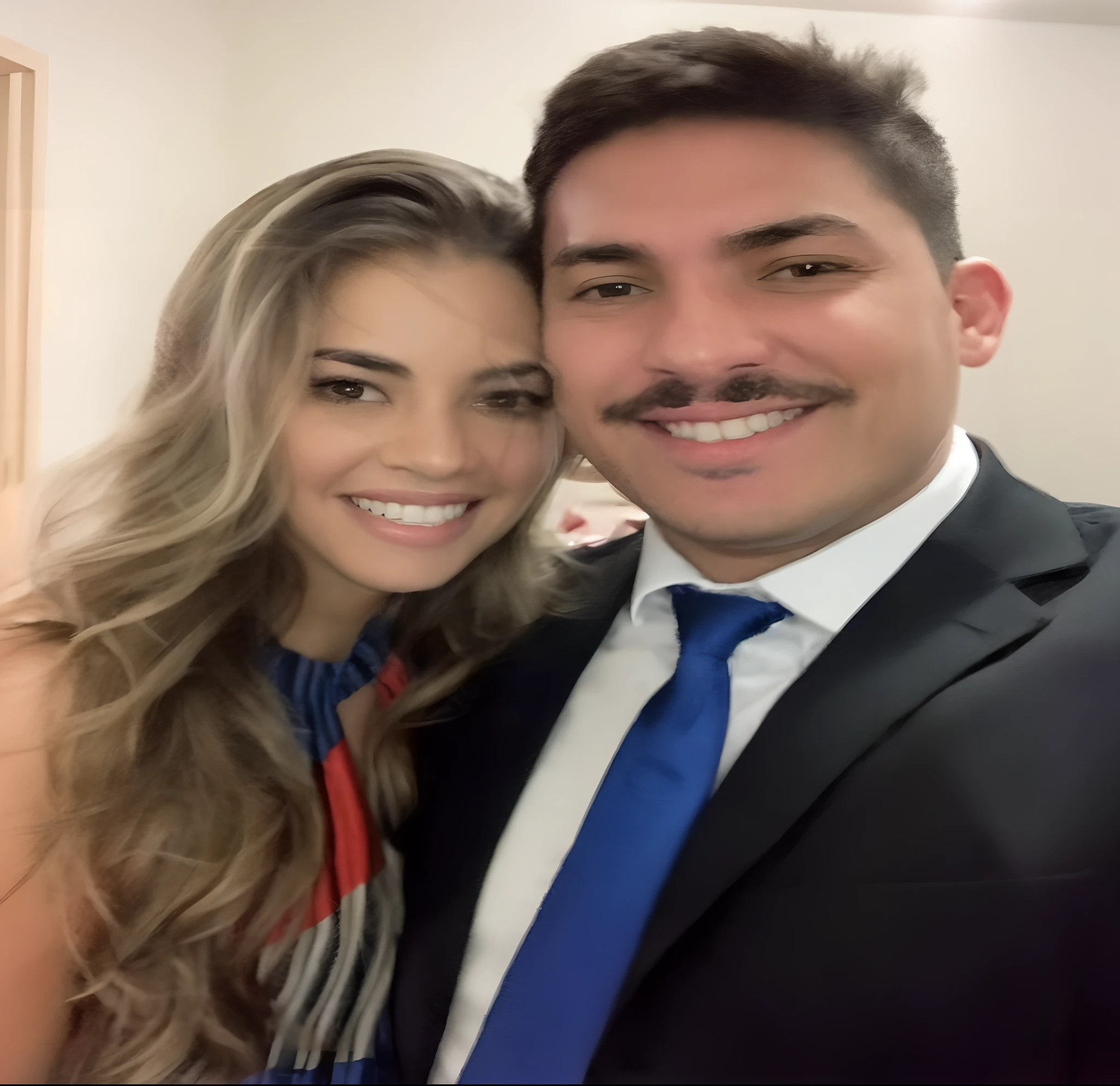 there is a man and woman posing for a picture together, foto do perfil, imagem de perfil, foto de perfil, foto de perfil, foto de perfil headshot, com nerd! glasses! e cavanhaque, Fotografia tirada em 2 0 2 0, taken in the early 2020s, imagem de qualidade muito baixa, david rios ferreira, foto de perfil 1024px, facebook post