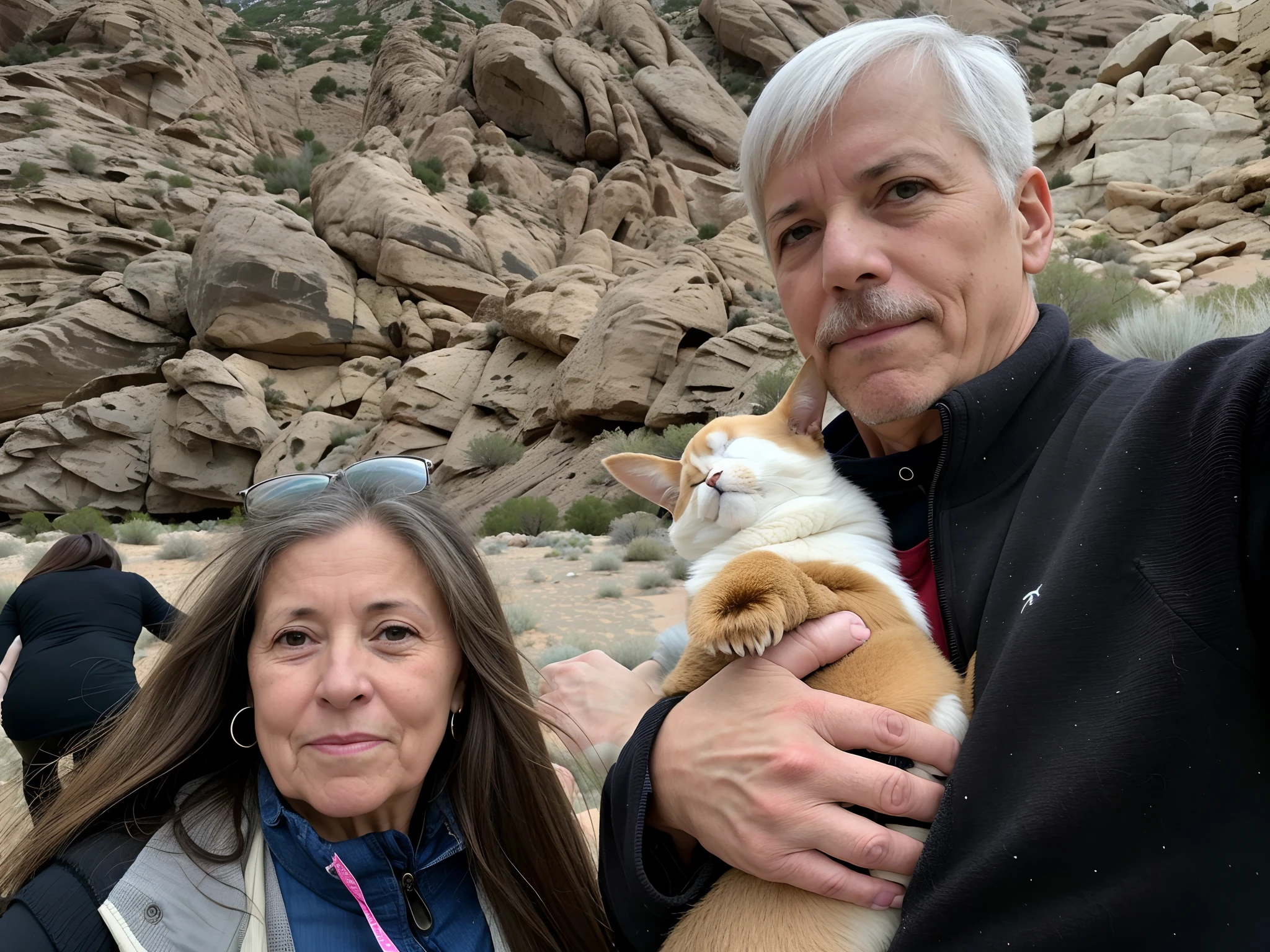 Hay un hombre y una mujer con un perro en brazos, Imagen de perfil, Foto de vacaciones, Foto de perfil, momma and papa, Arte mixto, At the top of a red rock canyon, imagen de muy muy muy baja calidad, en un acantilado, Foto de Shiprock, Selfie, foto de familia, por Nancy Carline, taken in the early 2020s