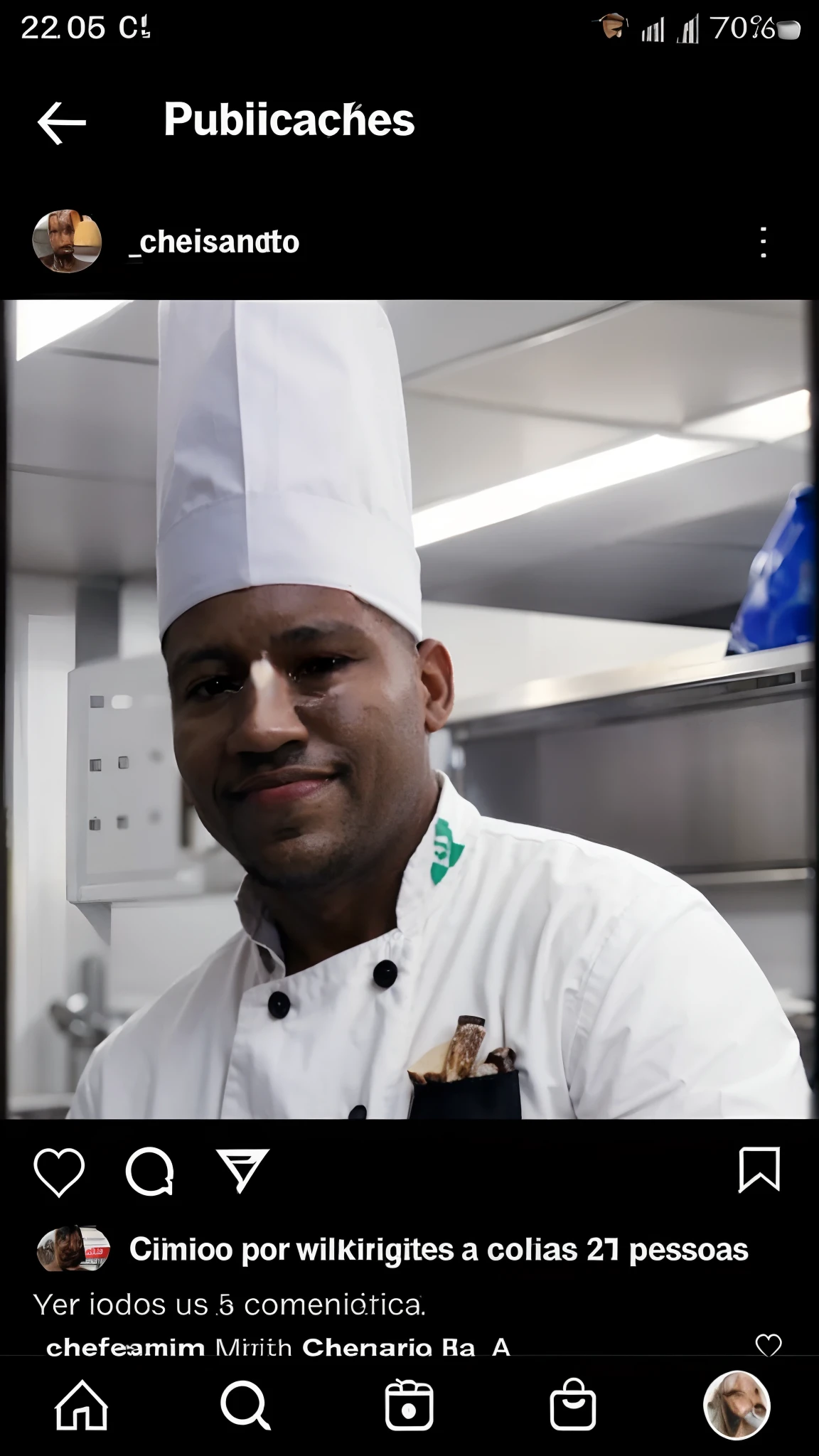 Homem negro cerca de 38 anos chef de cozinha