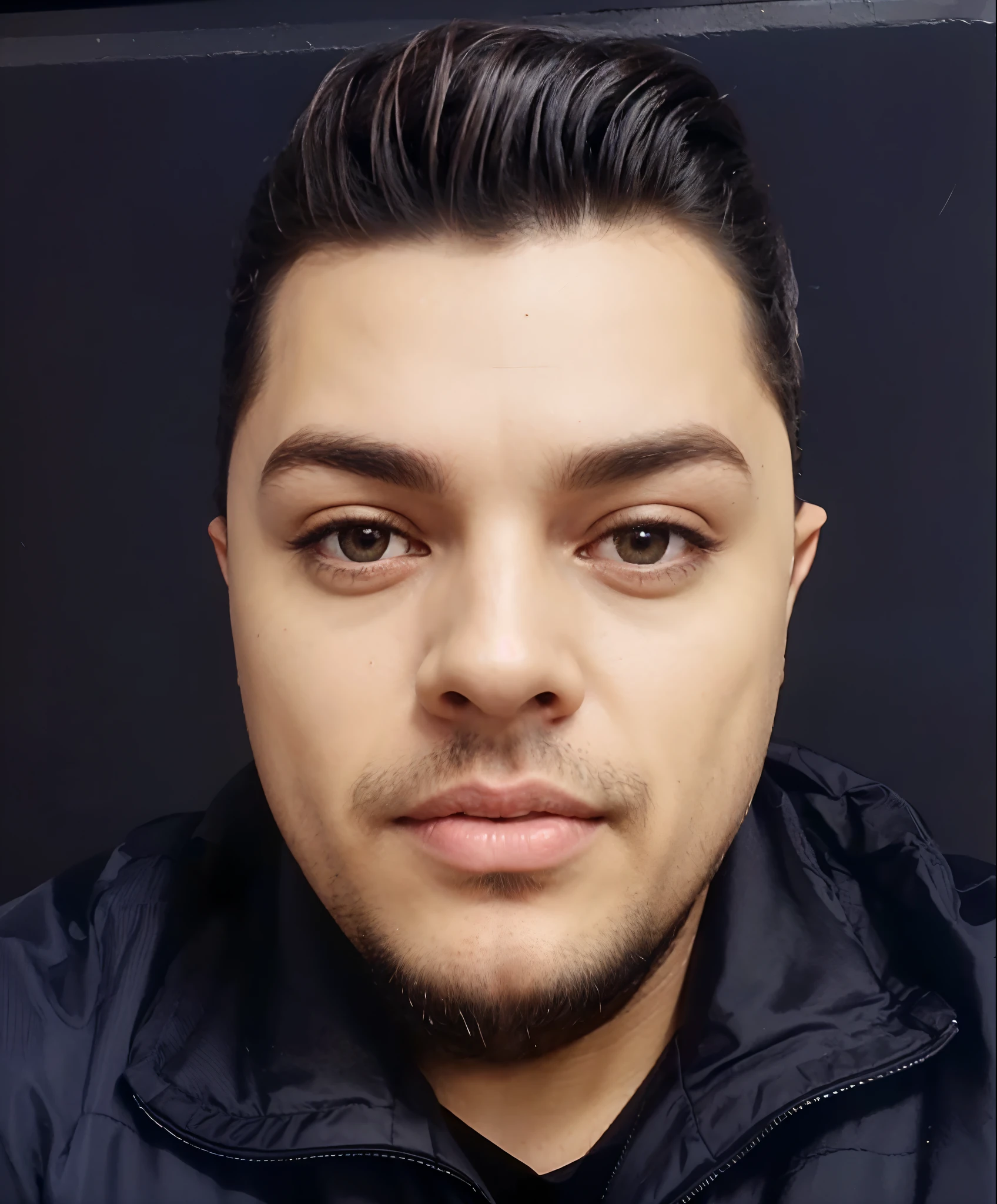 Fazendo um homem bonito na casa dos 30 anos de terno preto e gravata, CEO, brown hair, (Homem de terno preto e gravata), ), (5 The Facial Hair Shadow Watch), Attractive and serious look, cabelos curtos e escuros, Elegante e elegante, Barbear adequado ao terno e corpo forte, (alta qualidade, imagens realistas), Preto escuro e claro no fundo da imagem, 80s Night Style Film Street Location, ((qualidade superior, 8k, obra prima), fotografia ultra-detalhada, (Rostos bonitos detalhados, textura da pele do detalhe, Corpo hiperdetalhado:1.1)