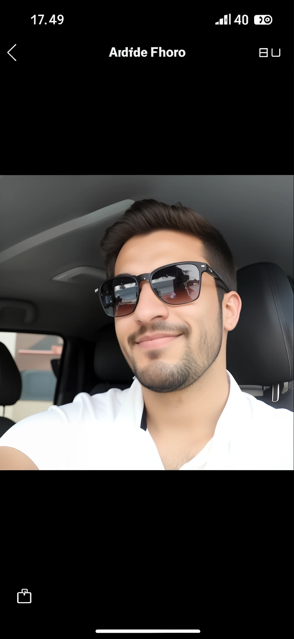 arafed man in sunglasses sitting in a car with a cell phone, Romain Jouandeau, foto de perfil headshot, icaro carvalho, 2 8 anos, 2 7 anos, 3 2 anos, 2 9 anos, restolho curto, imagem do avatar, david rios ferreira, Foto de perfil, foto de perfil, Streamer do Twitch / Jogador Ludwig
