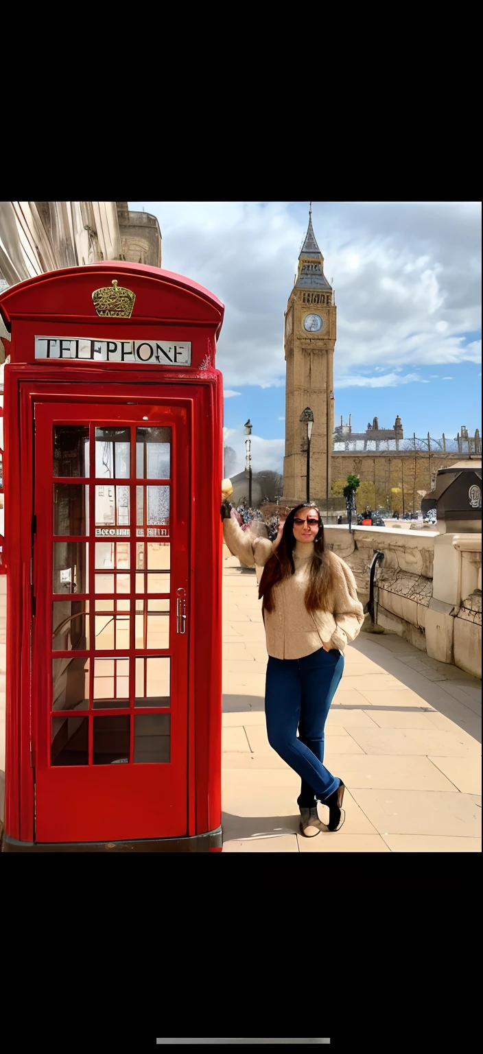 Arafed woman leaning against a red phone booth in front of a clock tower, em londres, Big Ben is in the background, ๐ฆฉ๐ช๐๐ฉ๐ป๐ฆณ, Fotografia tirada em 2 0 2 0, ๐ค usando um ๐ฅ, tomada em 2 0 2 0, ๐คฌ ๐คฎ ๐ ๐, ๐น๏ธ ๐ ๐ฌ