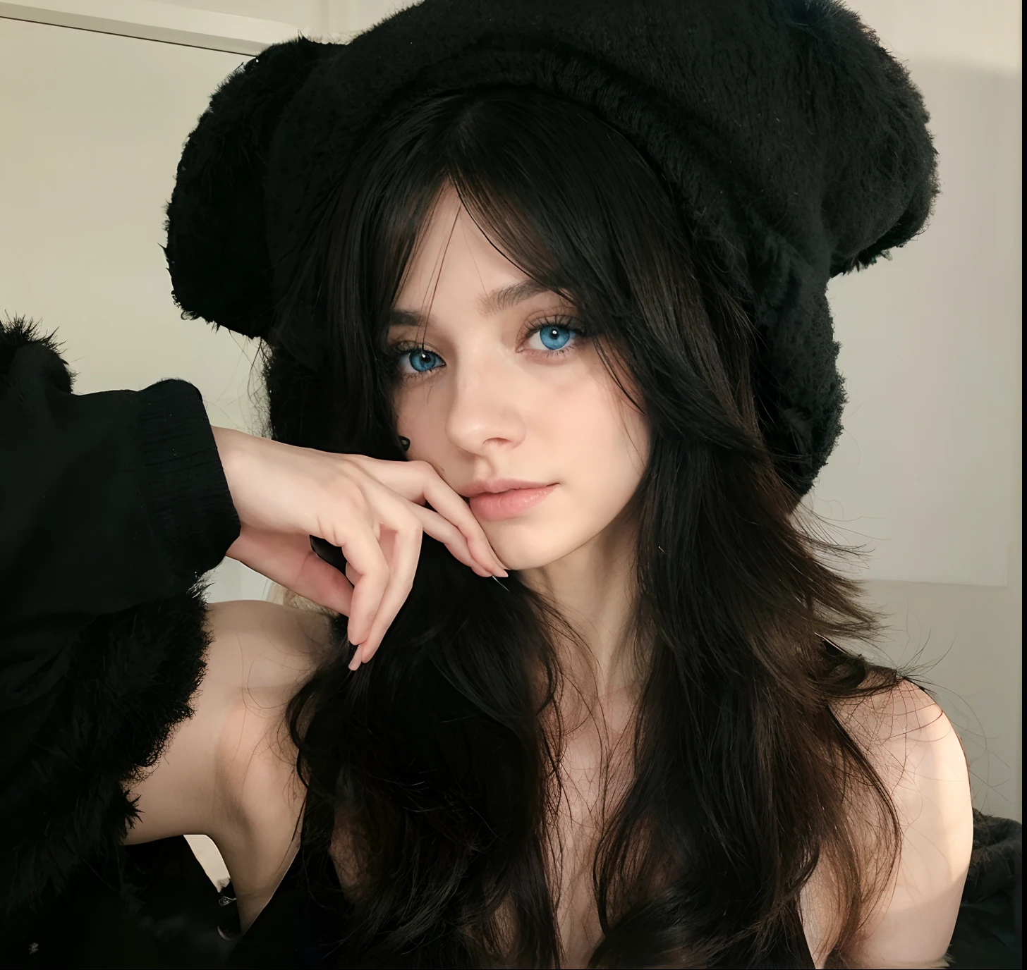 Pale Skinned Female, cabello negro y ojos con heterocromia, ojo derecho azul y izquierdo verde