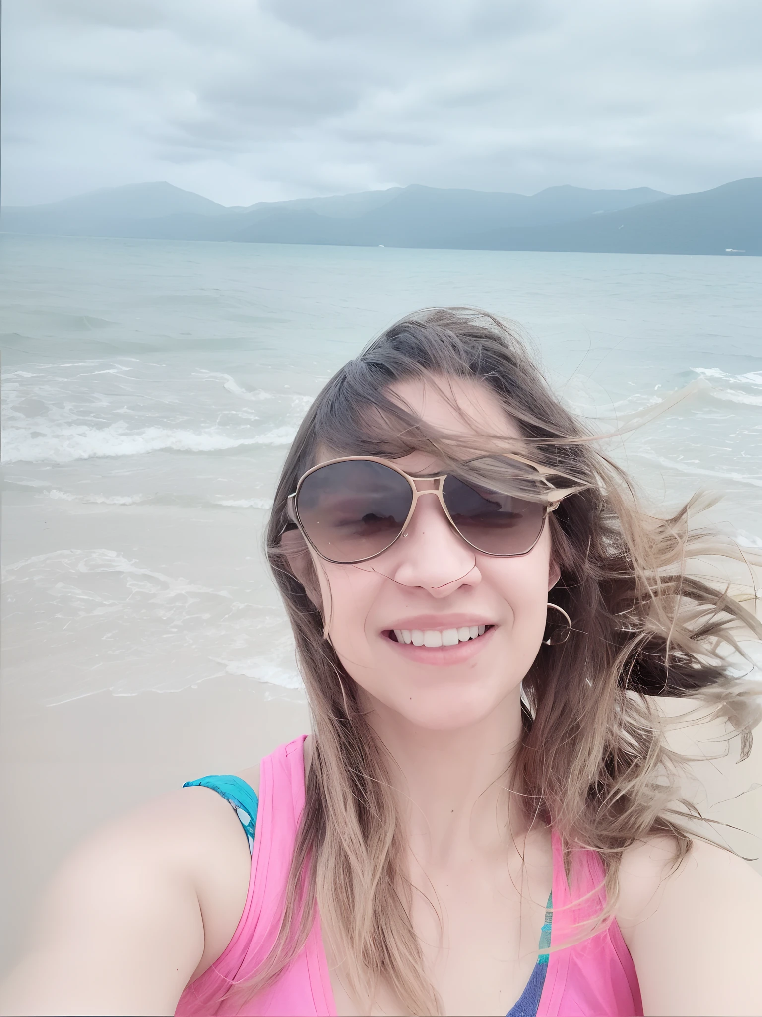 Smiling woman with sunglasses on the beach with mountains in the background, em uma praia tropical, posando em uma praia com o oceano, na praia, foto de praia, 3 0 anos de idade mulher, Mulher de 30 anos, na praia, em uma praia, standing at the beach, vacation photo, on the ocean water, no mar, Praia ventosa