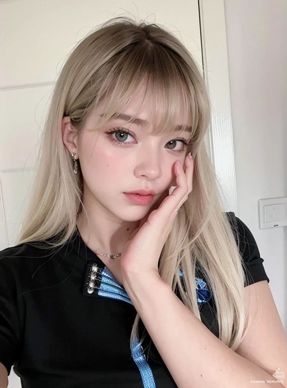 chica rubia de pelo largo y ojos azules posando para una foto, Lalisa Manobal, con flequillo completo, con flequillo, Lalisa Manoban de Blackpink, Parque Roseanne de Blackpink, flequillo blanco, Peinado blanco de corte hime, Cabello largo y blanco y flequillo, Flequillo partido en el centro, El Corte Hime, Cabello limpio con flequillo, Pelo largo con flequillo