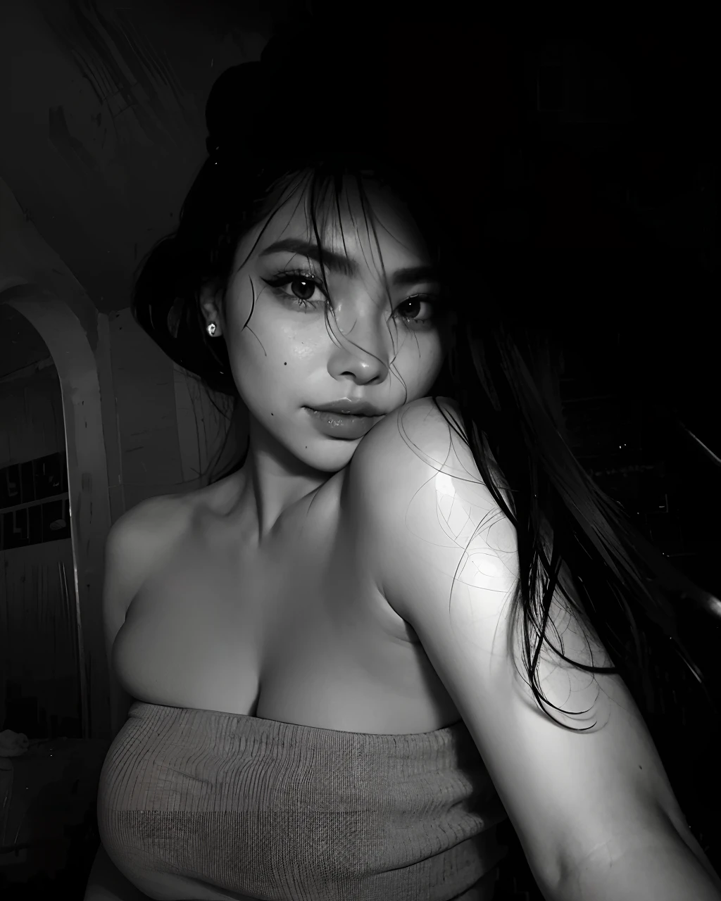 um close up de uma mulher com caBelo comprido em um vestido, imagem em preto e Branco, senhora sedutora, em preto e Branco, Cerveja Soft Devil Queen Madison, foto preto e Branco, B&w foto, Sensual expression, Cerveja Madison, Madison Beer Girl Retrato, imagem em preto e Branco, com um sorriso sedutor, :: Cerveja Madison, preto & foto Branca