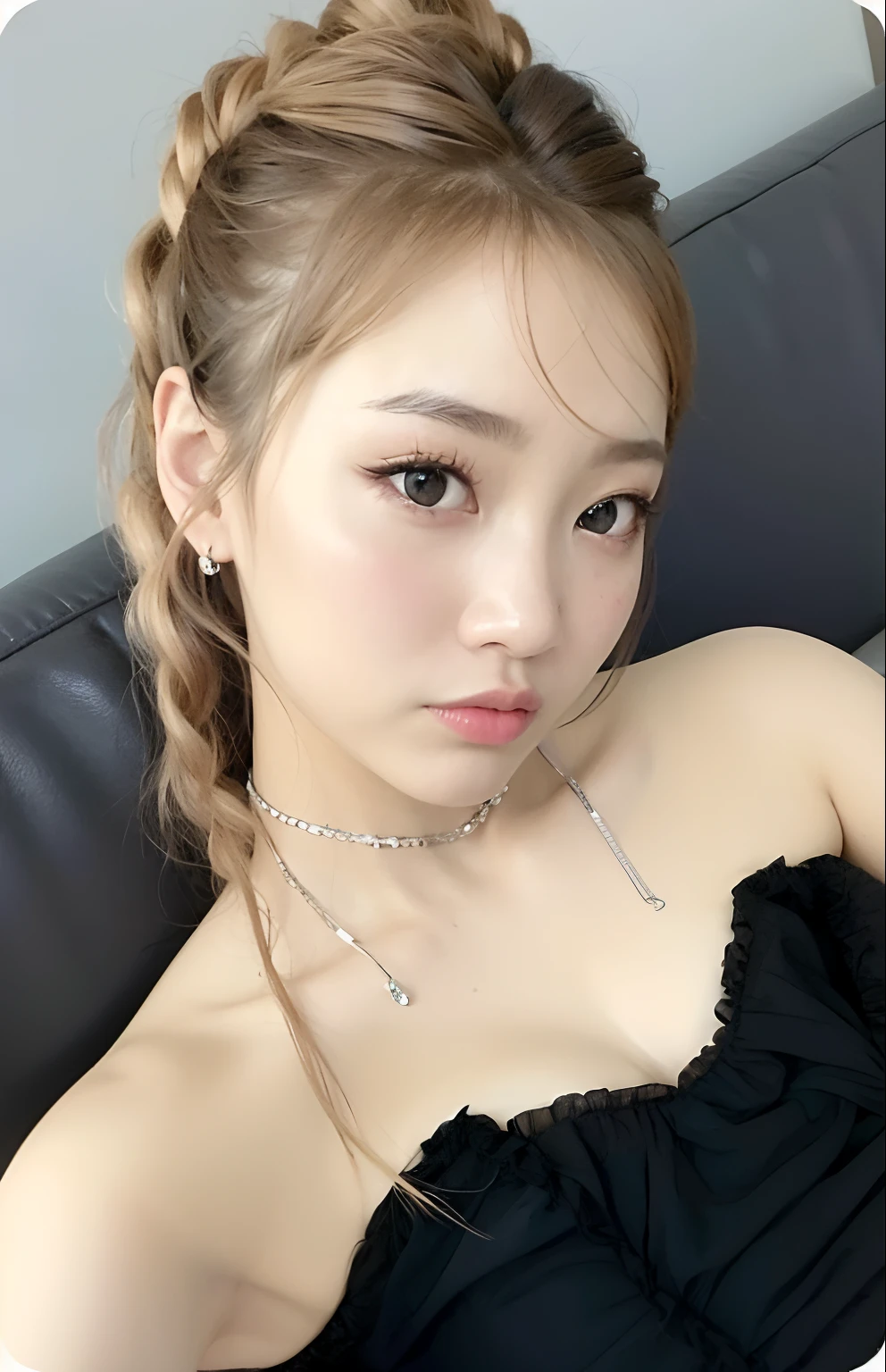Mulher loira em lingerie branca posando em um espelho, Parque Roseanne do Blackpink, Heonhwa Choe, coreana jovem bonita, TaeJune Kim, com longos cabelos loiros, coreana jovem bonita, com longos cabelos brancos, Mulher sul-coreana bonita, coreana, Jinyoung Canela, Ana Takamaki, Jaeyeon Nam, com longos cabelos brancos, em linho