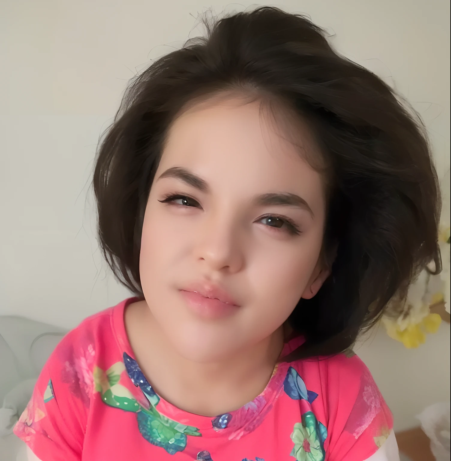 There's a girl sitting at a table with a remote control, 2 anos, Menina brasileira de pele clara, 5 anos, 4 anos de idade, quatro anos, com rabo-de-porco preto, , Anos Imane, Menina, foto da menina, ela tem dois rabos de cavalo, Parece Fabiula Nascimento, Potrait