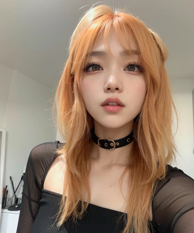 Un primer plano de una mujer con un estrangulamiento y una blusa negra, El Corte Hime, Parque Roseanne de Blackpink, Lalisa Manoban de Blackpink, Jossi de Blackpink, Lalisa Manobal, Sun Yunjoo, cabello naranja, con flequillo, Ella tiene el pelo largo redorange, cruel korean goth girl, con flequillo completo, Xision Wu