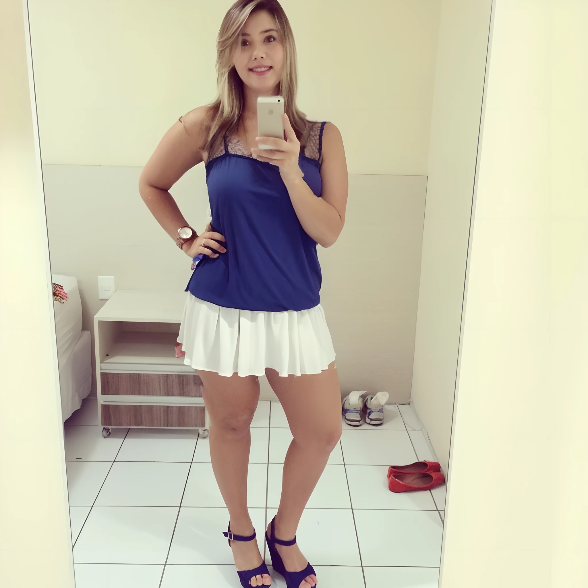 toda nua sem roupa nenhuma