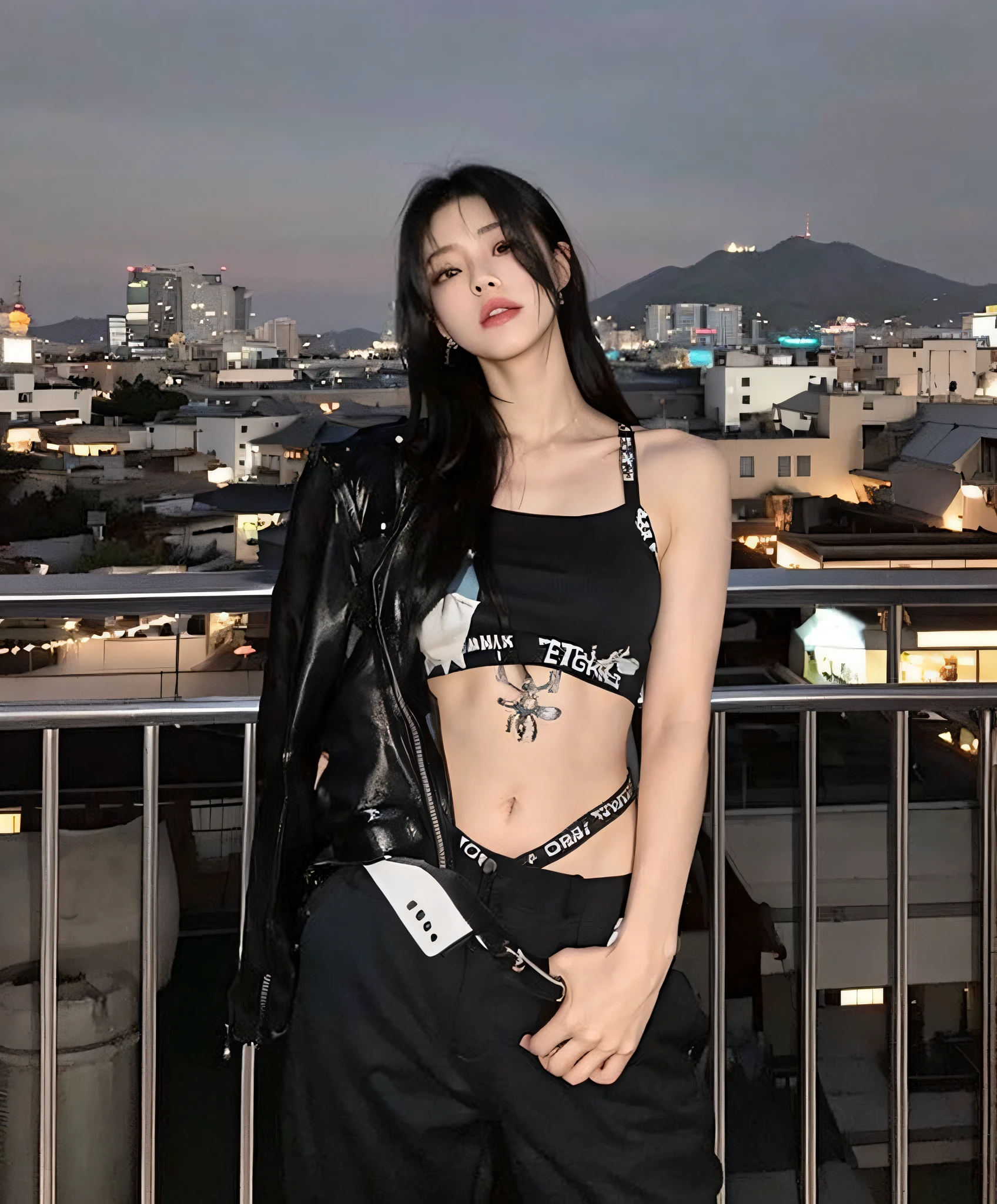 Arafed woman in black top and pants standing on a balcony, cruel korean goth girl, Jisoo de Blackpink, Jisoo de Blackpink, Llevar un sexy top recortado, Jossi de Blackpink, con una camiseta sin mangas negra recortada, Jinyoung Shin, her belly button is exposed, con una camiseta sin mangas recortada negra, foto de perfil, Tifa Lockhart, Foto de Slim Girl Model