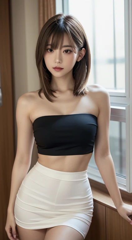 (Best Quality, 8K, masutepiece, Ultra HD: 1.3), 1girl in, mideum breasts, light brown hair, Blunt bangs, hair behind ear, hair over shoulder, Long hair, slender body shape, Ultra Fine Face, Delicate lips, Beautiful eyes, Double eyelids, lipsticks,Facial expressions inviting a man, Ultra-thin hands, Ultra-fine fingers, Tube Top , beauty legs ,