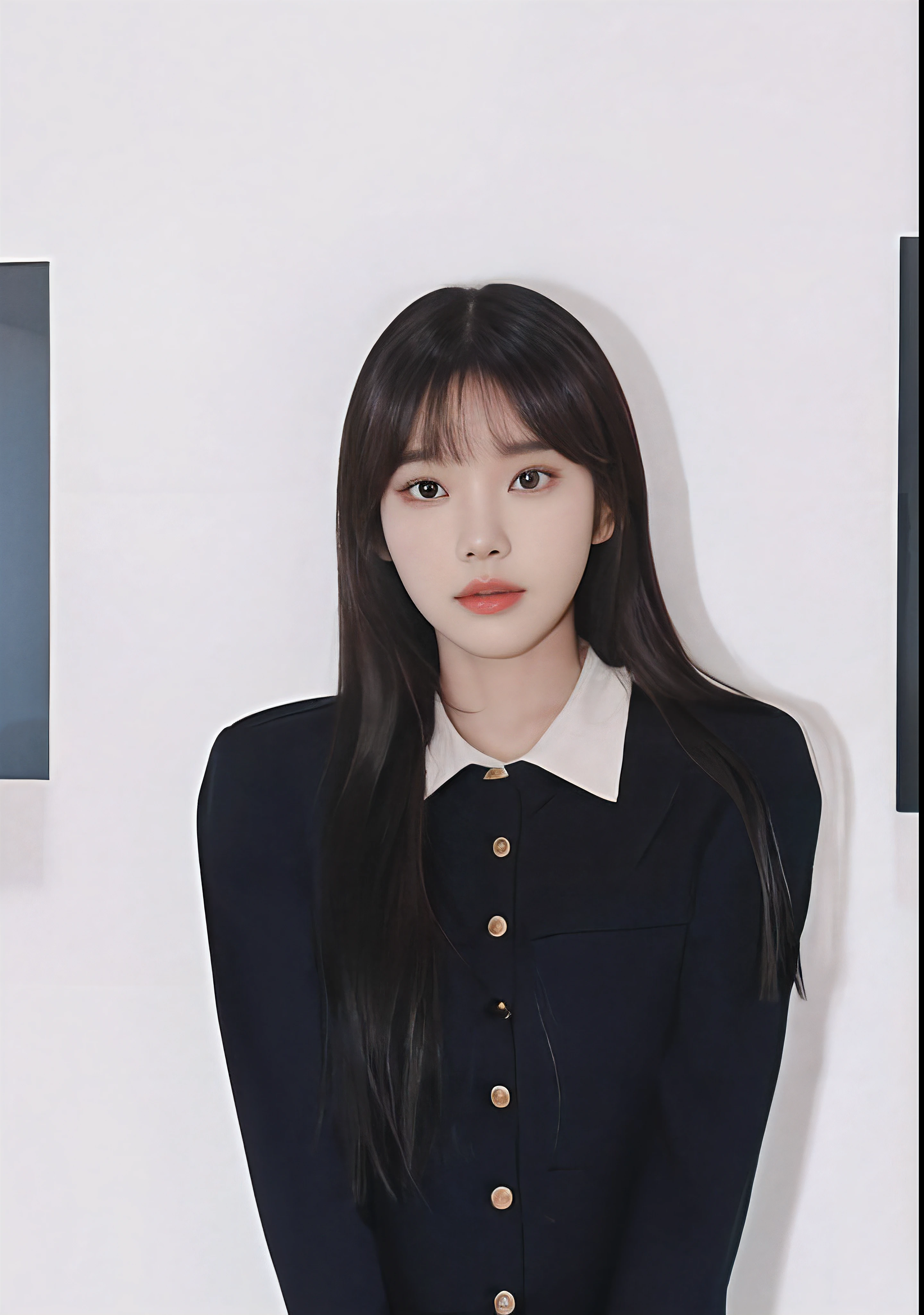 there is a woman that is standing in front of a wall, Lee Ji-eun, lee ji eun, jaeyeon nam, Choi Hyun-hwa, sun yunjoo, park jimin, korean artist, seseon yoon, jiyun chae, shin min jeong, sangsoo jeong, Kim Tae-joon, gongbi, hwang se - on