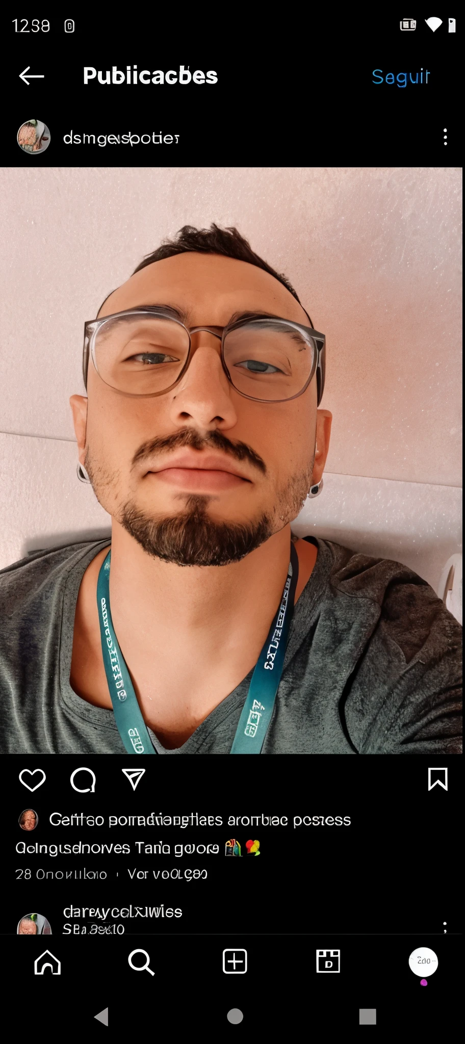 There's a man with glasses, barba e bigode, Streamer do Twitch / Jogador Ludwig, foto de perfil 1024px, taken in the early 2020s, imagem de perfil, imagem de qualidade muito baixa, foto de perfil, Retrato NFT, Cantor Maluma, 2 8 anos, Msxotto, foto de perfil headshot, foto de perfil