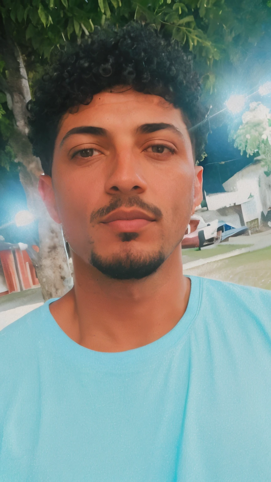 Homem com uma camisa azul e uma barba preta, caio santos, saâdane afif, david rios ferreira, imagem frontal, imagem de perfil, Directed by: Nandor Soldier, andres rios, Ronaldo Luis Nazario de Lima, taken in the early 2020s, Ronaldo Luis Nazario da Lima