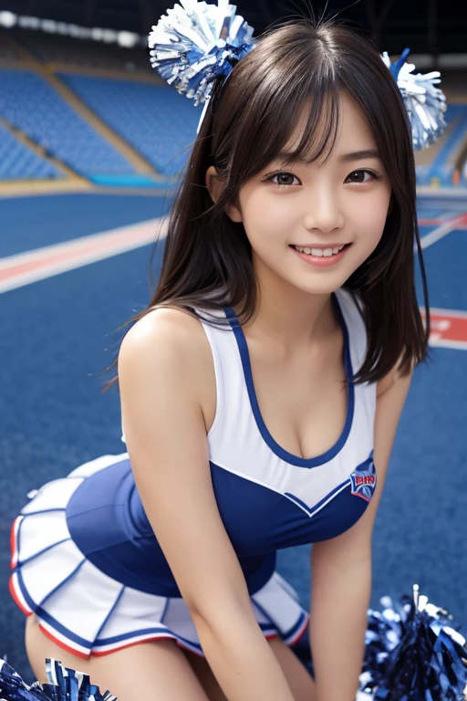 A -yeld Jaese girl with a very cute idol-like face.。Gentle and cute。Please smile kindly。She is a cheerleader at school　Cheerleader uniforms are bikini-style and show off cleavage　larger bust　full body figure　Lying on the grass　Raw photo　real　genuine　High definition　real life　No copyright notice