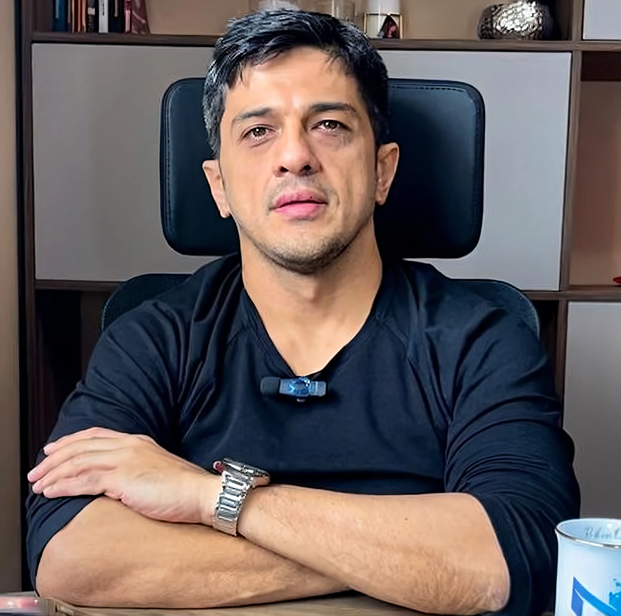 sharp man sitting at a table with a cup of coffee, inspirado em Narayan Shridhar Bendre, Nekro Petros Afshar, arte nisachar, edu souza, Raphael Personnaz, inspirado por Rajesh Soni, david rios ferreira, Aykut Aydogdu, inspirado em Shekhar Gurera, Condutor de Ene