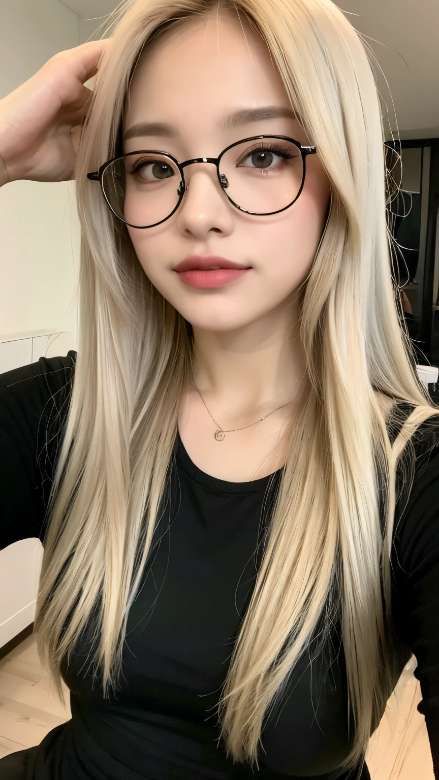 ((best quality, 8k, master part :1.3)), 1girl, Mulher bonita que enfatiza abdominais esguios:1.3, (long, whitish hair, Enorme teto:1.2), Large tank top:1.2, Rosto super detalhado, olhos detalhados, Double eyelidm,sorriso,Casa,Toupeira no peito. Prescription glasses with thin frames