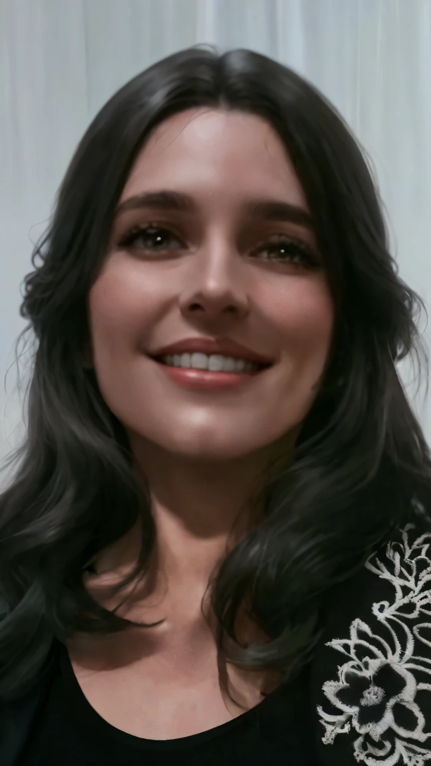 mulher sorridente com longos cabelos pretos e uma camisa preta, imagem de perfil, fernanda suarez, Lorena Avarez, Marischa Becker, Alanis Guillen, foto do perfil, foto de perfil, Malika Favre, foto de perfil, andrea rocha, coluna, Magda Torres Gurza, Directed by: Nandor Soldier, 38 anos