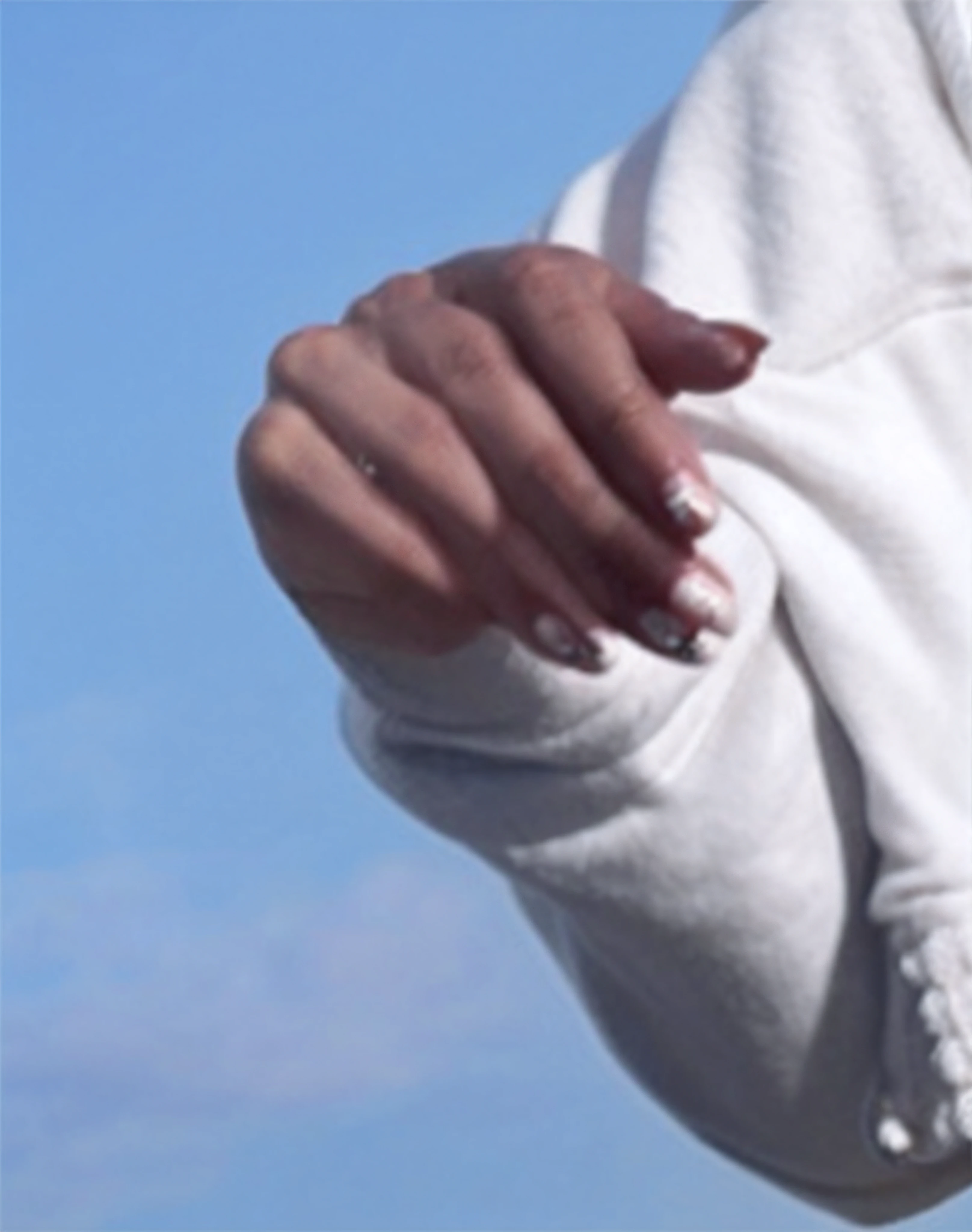 woman's hand, dedos com unhas, 5 dedos de mulher