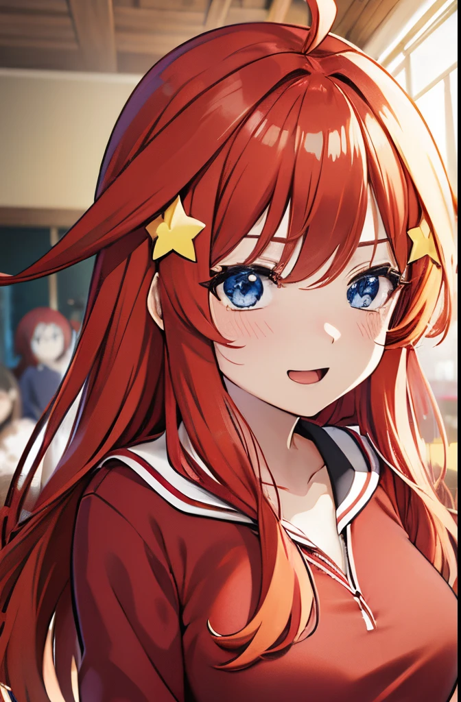 Nakano itsuki, red hair, long hair, star hair ornament, ahoge, red sweater, happy expression, Melhor Anime 4K Konachan Wallpaper, Estilo anime 4K, Arte Oficial, arte anime de alta qualidade, 4k anime wallpapers ((obra-prima)), Sala de estar, Cidade, dia