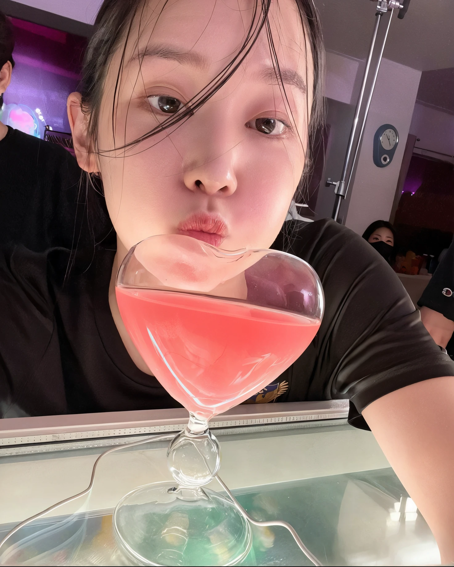 there is a woman sitting at a table with a glass of wine, com uma bebida, coquetel de bebida, segurando uma bebida, taken in the early 2020s, 2 7 anos, 1 8 I, 2 8 anos, 2 0 I, 20 anos, SFW, 2 9 anos, Jaeyeon Nam, TaeJune Kim, beber