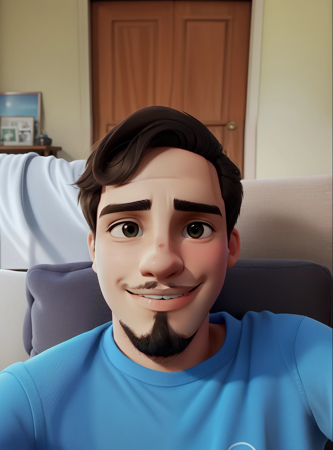 Selfie of a young man on the couch. Ao fundo a porta de um quarto