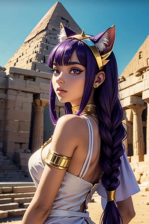 Déesse Egyptienne, Bastet, White Toga, Jewel Dorée, oreilles de chat, Dark and Purple hair, Braided long hair, , belle poitrine, clivage, Charismatic character, In front of a pyramid, Avatar de seconde vie, Nice screenshot, Femme seduisante vue complète du corps, High quality, very detailed skin,