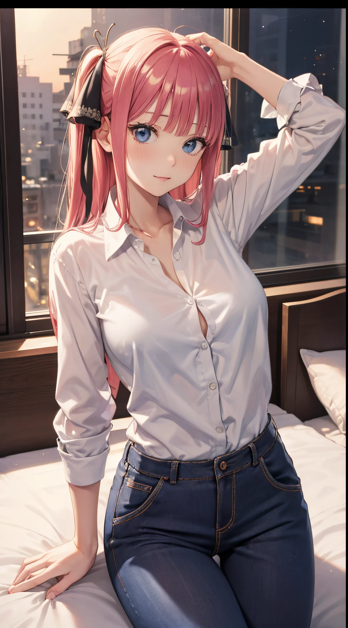 Nino Nakano ,Pose sexy,camisa manga larga con biniki,casa,ventana de noche,cama