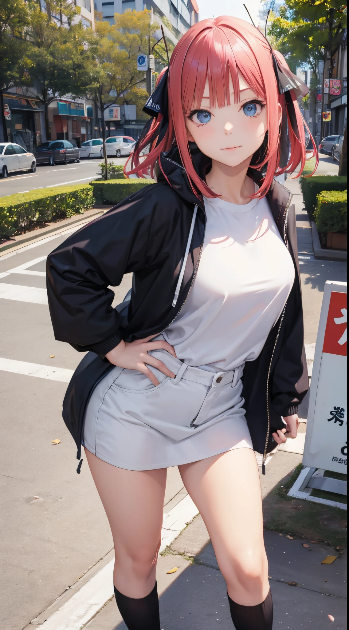 Nino Nakano ,Pose sexy,deportivo,medias largas,parque