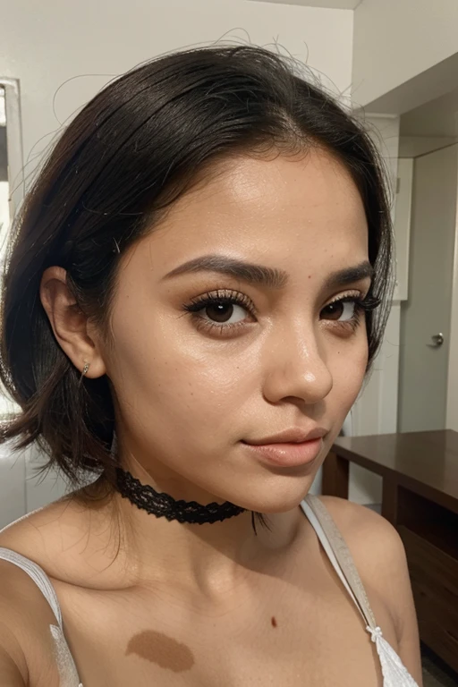 mulher latina com cabelo ondulado, realista, sobrancelha bem definida olhos bem desenhados e boca bonita