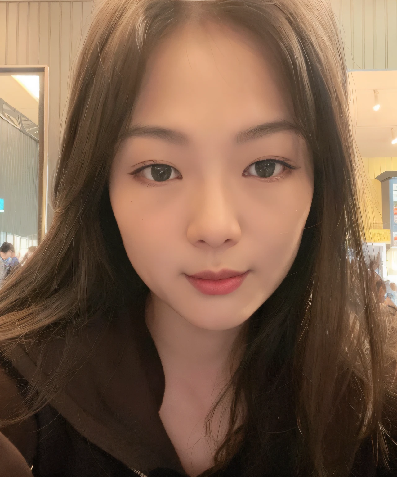 white color hair，Shu Qi&#39;s mouth is super big and her eyes are super big