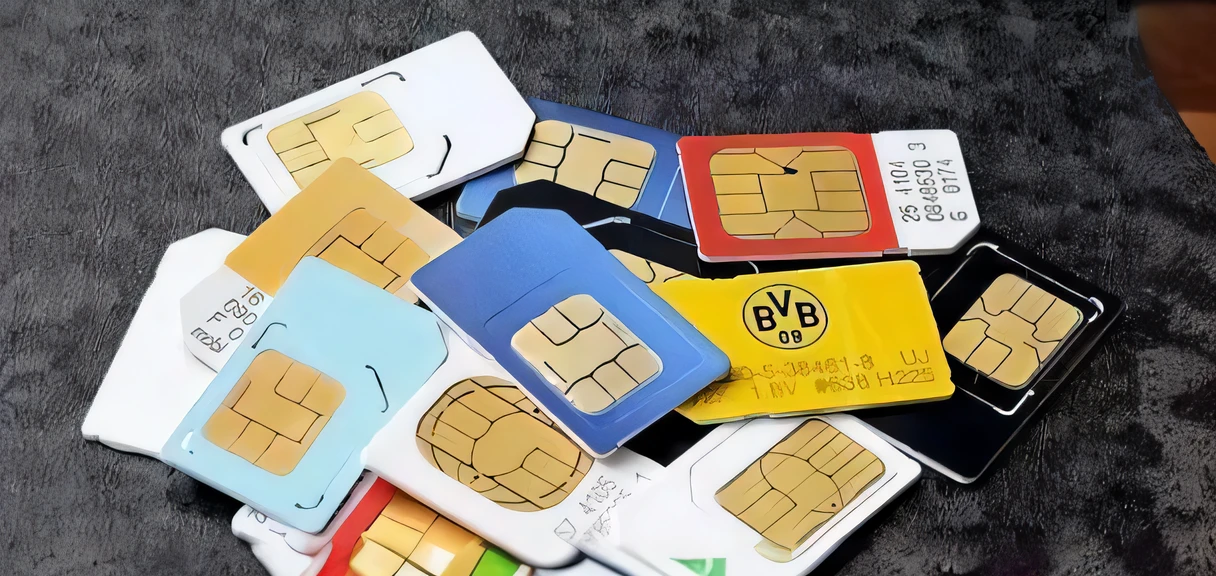 Close-up of a pile of SIM cards on the table, Accurate depiction, ❤🔥🍄🌪, 🔥 😎 🕹️ 👀 :2, 2263539546], 8K)), 💣 💥, tmasterpiece!!, 💋 💄 👠 👗, Highly accurate, 😭🤮 💔, typical, very accurate photo