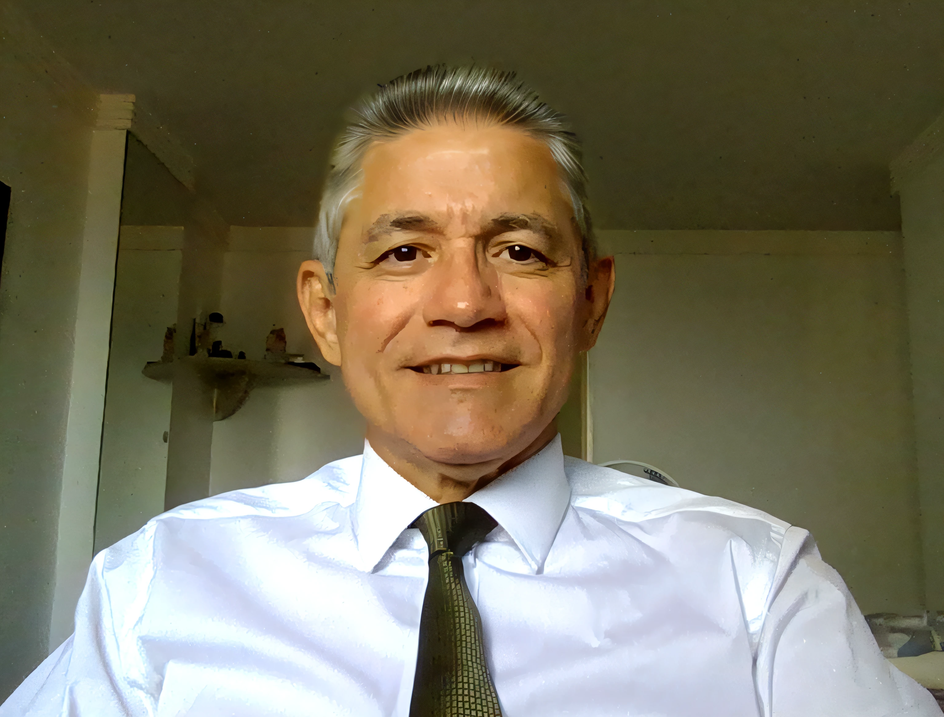 cabelos cheios pretos jovem