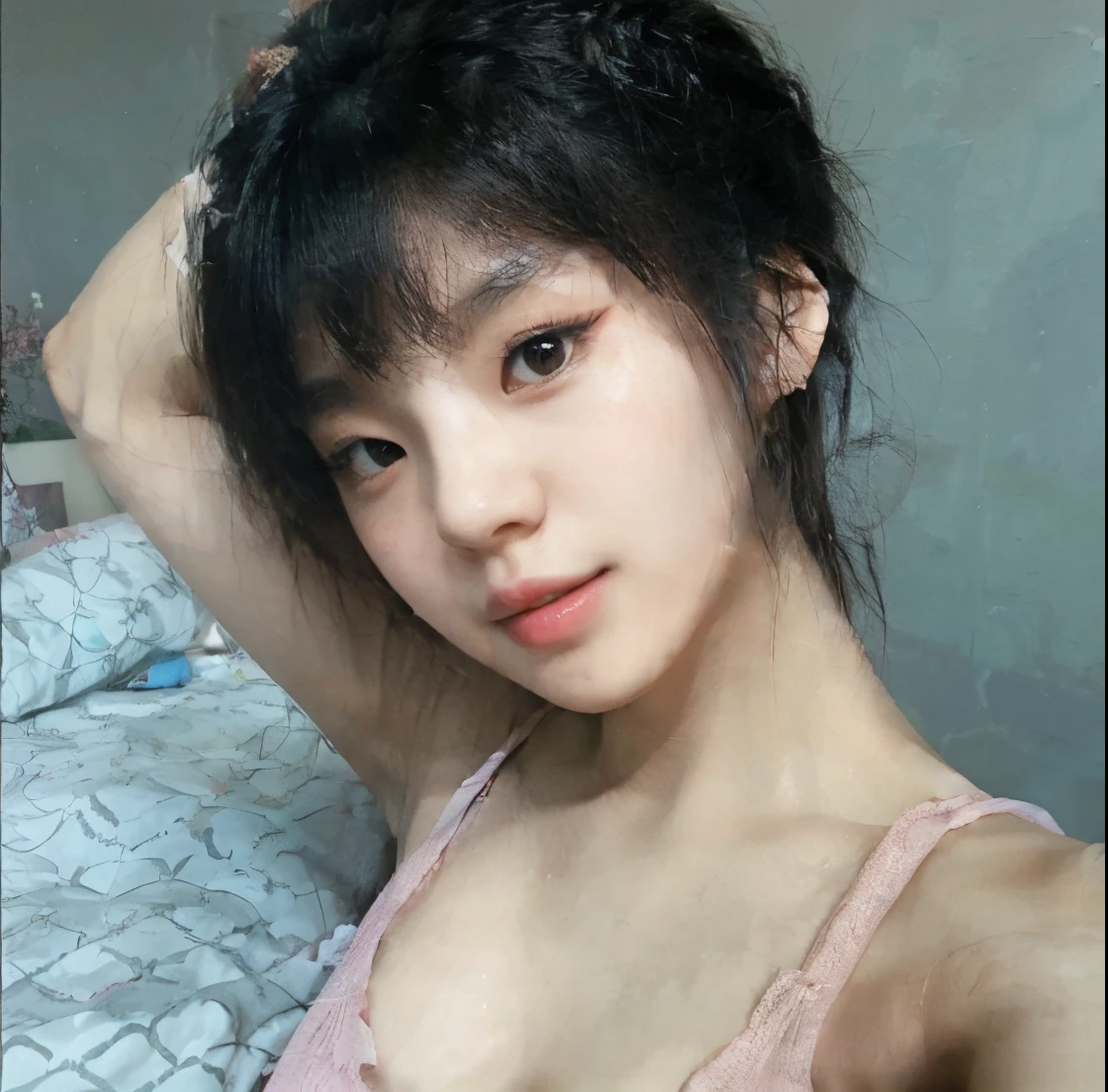 Asian arafed woman with a pink top and black hair, ****** coreana, Mulher sul-coreana bonita, Ulzzang, pale round face, young adorable korean face, Ela tem cabelo preto com franja, young cute wan asian face, Beautiful Asian girl, korean face features, korean symmetrical face, ****** bonito-fino-cara, mulher coreana jovem bonita