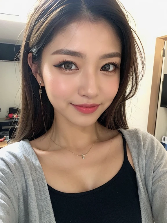 (Original Character、Unity 16K Wallpaper, Masterpiece, Best Quality, Ultra-Detailed, Extremely Detailed CG, Caustics, Cinematic Lighting, Detailed, Beautiful Detailed Eyes, solo), Ultra High Resolution, fine skin, (makeup,eyeliner,eyeshadow:1.1,tanned skin,mascara,curby:1.2,above chest:1.2,mega big tits), (strong light)、oily skin,sity,smile, light hair color, casual clothes,vivid, from front:1.2、gal
