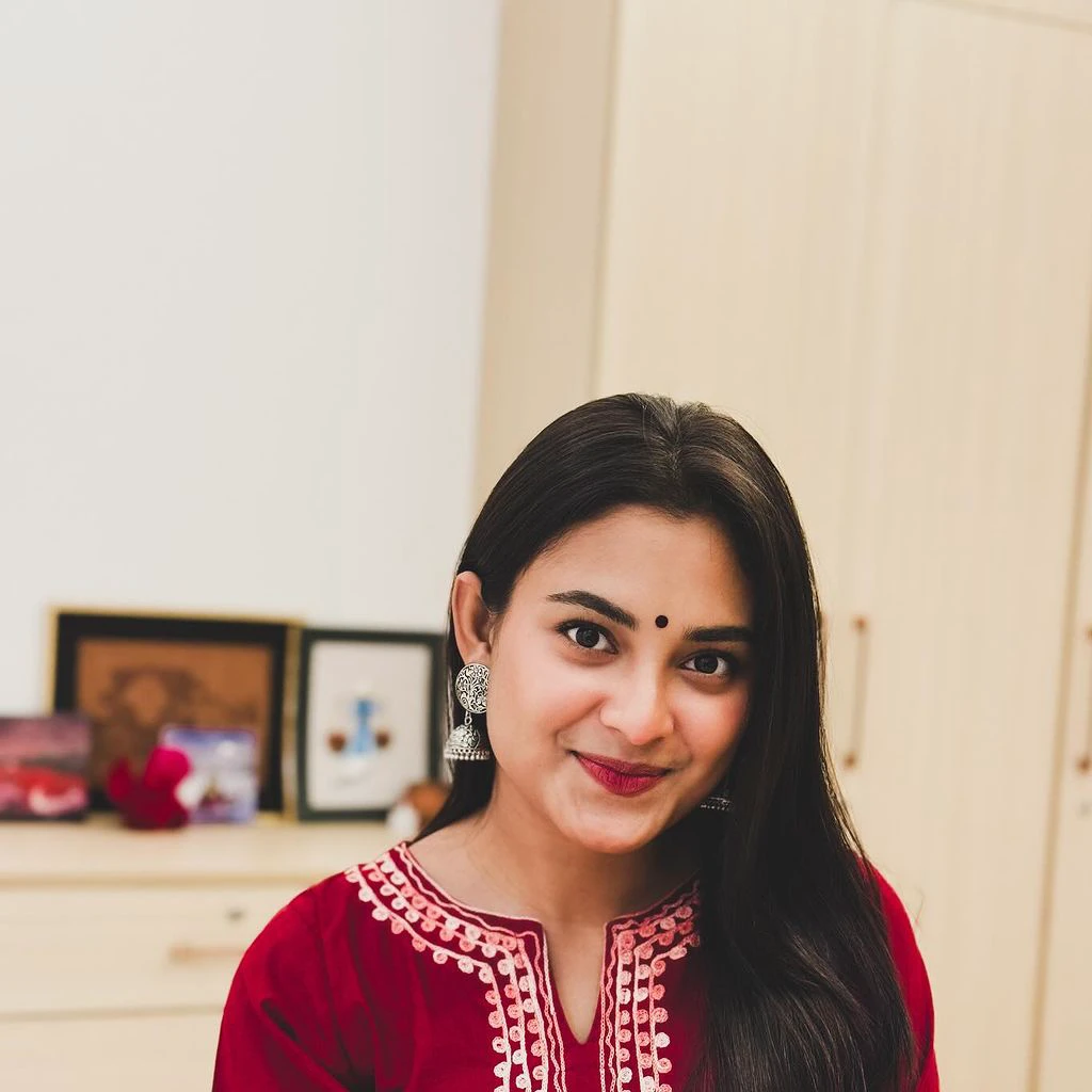 smiling woman in red dress talking on cell phone in kitchen, female camila mendes, beautiful and smiling, she is smiling and excited, with a beautifull smile, she is smiling, indian, wearing a silk kurta, she is smiling and happy, sara ali, mid shot portrait, kyza saleem, smiling young woman, cute woman, photo of young woman, high-quality 3d edit and remove background