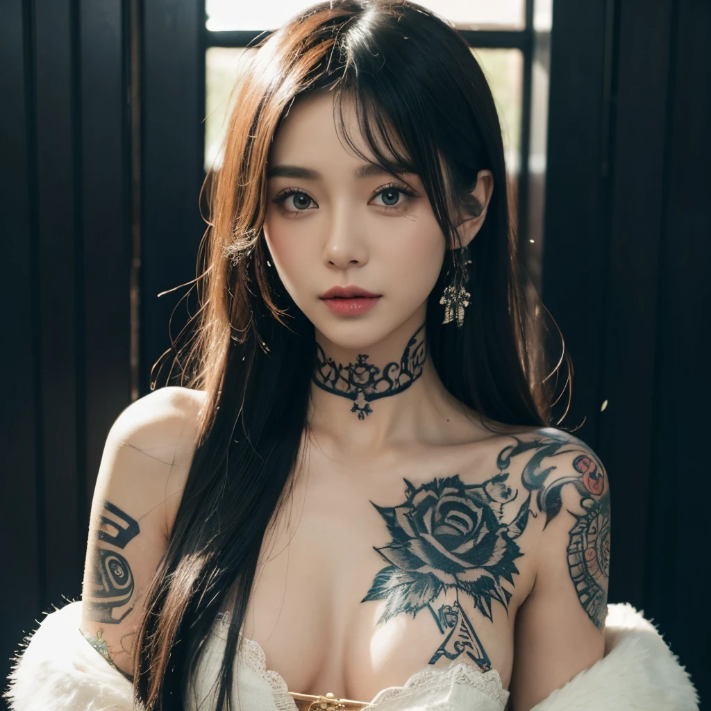 Full of tattoos，比基尼