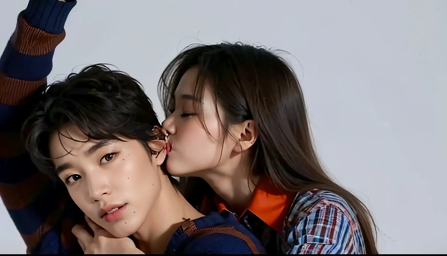 there a man and a woman kissing while posing for a photo, Kim Doyoung, Taejune Kim, JIA, photo session, scene from live action movie, still from a live action movie, realista. Cheng Yi, Wonbin Lee, Cara hermosa y cara hermosa, Serie BENI sostenida, [ foto realista ]!!, suave en _ Los antecedentes