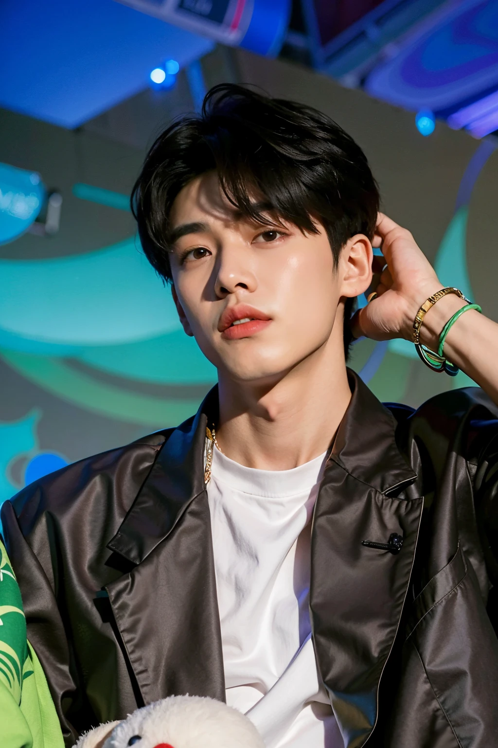 Hay un hombre que sostiene un peluche en la mano......., Jung Jaehyun, Kim Doyoung, Cai Xukun, Jinyoung Shin, inspirado por Zhang Han, Hyung Tae, Taejune Kim, Yanjun Chengt, Siwoo Kim, Steven Jung, Hombre surcoreano, Jaeyeon Nam, inspirado por Bian Shoumin