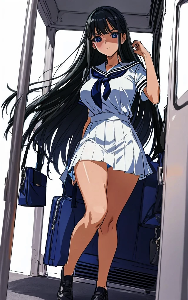 A beautiful woman with long black hair, big breasts, and beautiful legs is wearing a sailor uniform with a white miniskirt, showing light blue and blue striped panties, and is glaring at a middle-aged office worker standing next to her on a crowded train.。