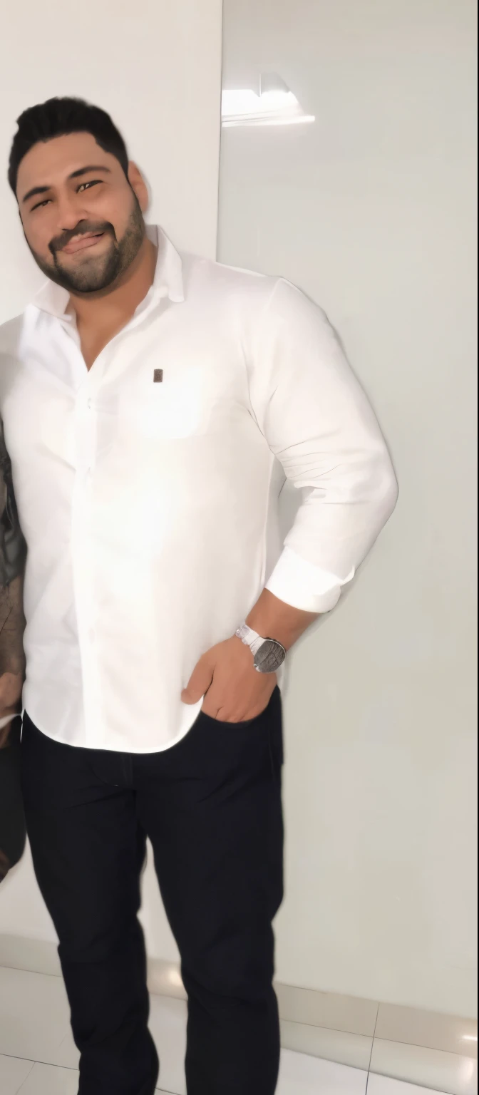 there are two men standing next to each other in a room, vestindo camisa, vestindo camisa branca, vestindo uma camisa branca, vestido com camisa branca, camisa branca, wearing a white button up shirt, camisa branca fina, camisas brancas, camisa social branca, white shirt and jeans, Kyza Saleem, vestindo uma camisa clara, fundo branco!!!!!!!!!!