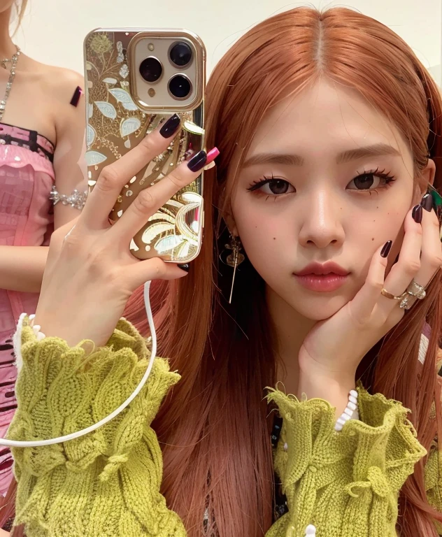 garota araffe com cabelo ruivo segurando um celular e olhando para o telefone, jossi do blackpink, Lalisa Manobal, Retrato de Jossi de Blackpink, tzuyu de duas vezes, Parque Roseanne do Blackpink, Jisoo do Blackpink, Lalisa Manoban do Blackpink, jisoo do blackpink, Jinyoung Canela, 👅 👅, Retrato Jisoo Blackpink