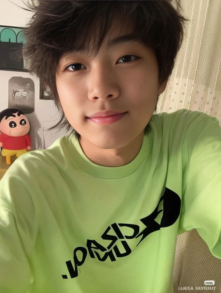 Hay un hombre que se toma una selfie con una camisa verde., foto de perfil 1024px, Jinyoung Shin, Taejune Kim, Cai Xukun, Kim Doyoung, Hyung Tae, Hong June Hyung, taken in the early 2020s, Jaeyeon Nam, foto de perfil, Wan adorable cara coreana, Foto de perfil de la foto de cabeza, Ulzzang masculino