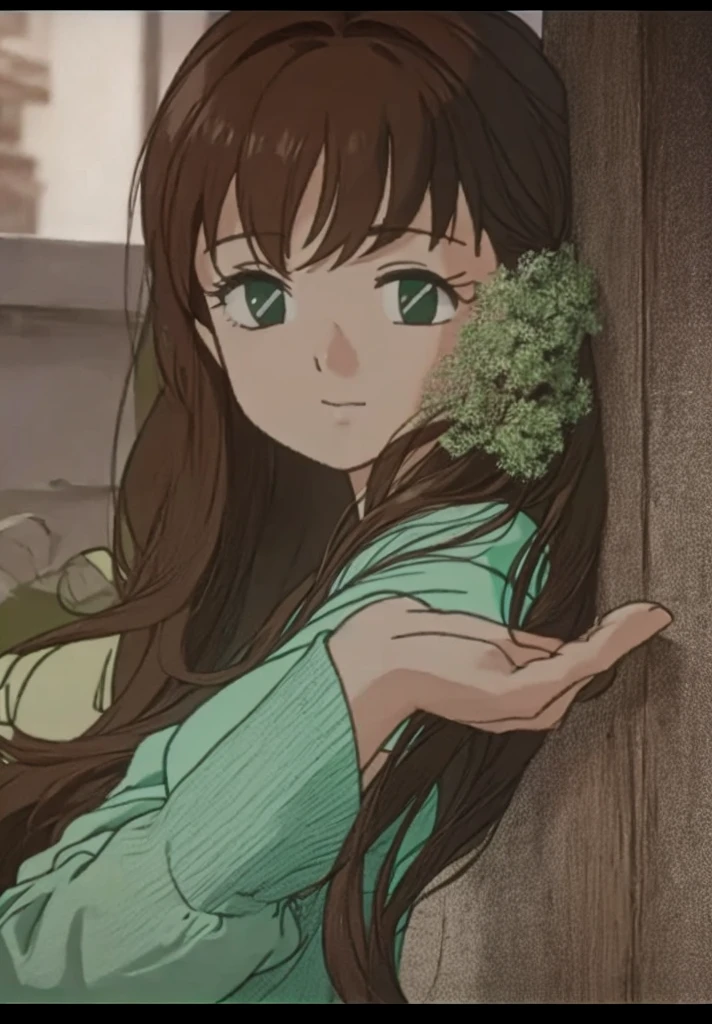 A beautiful woman with long brown hair is standing in green clothes。